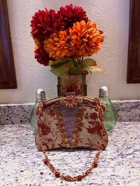 Vintage Mary Frances Red & Tan Floral beaded handle Evening Bag